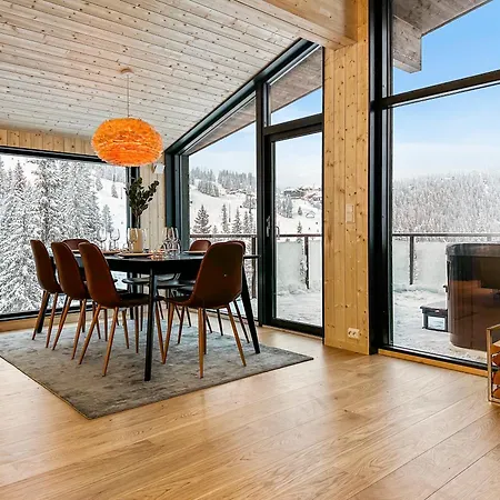 Holiday home Ski-in-out Pa Kvitfjell Strande